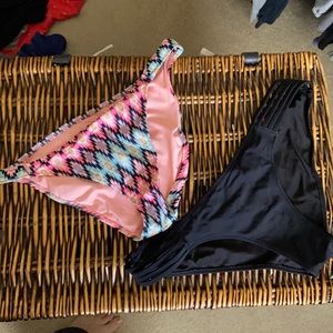Victoria’s Secret 2 bathing suit bottoms